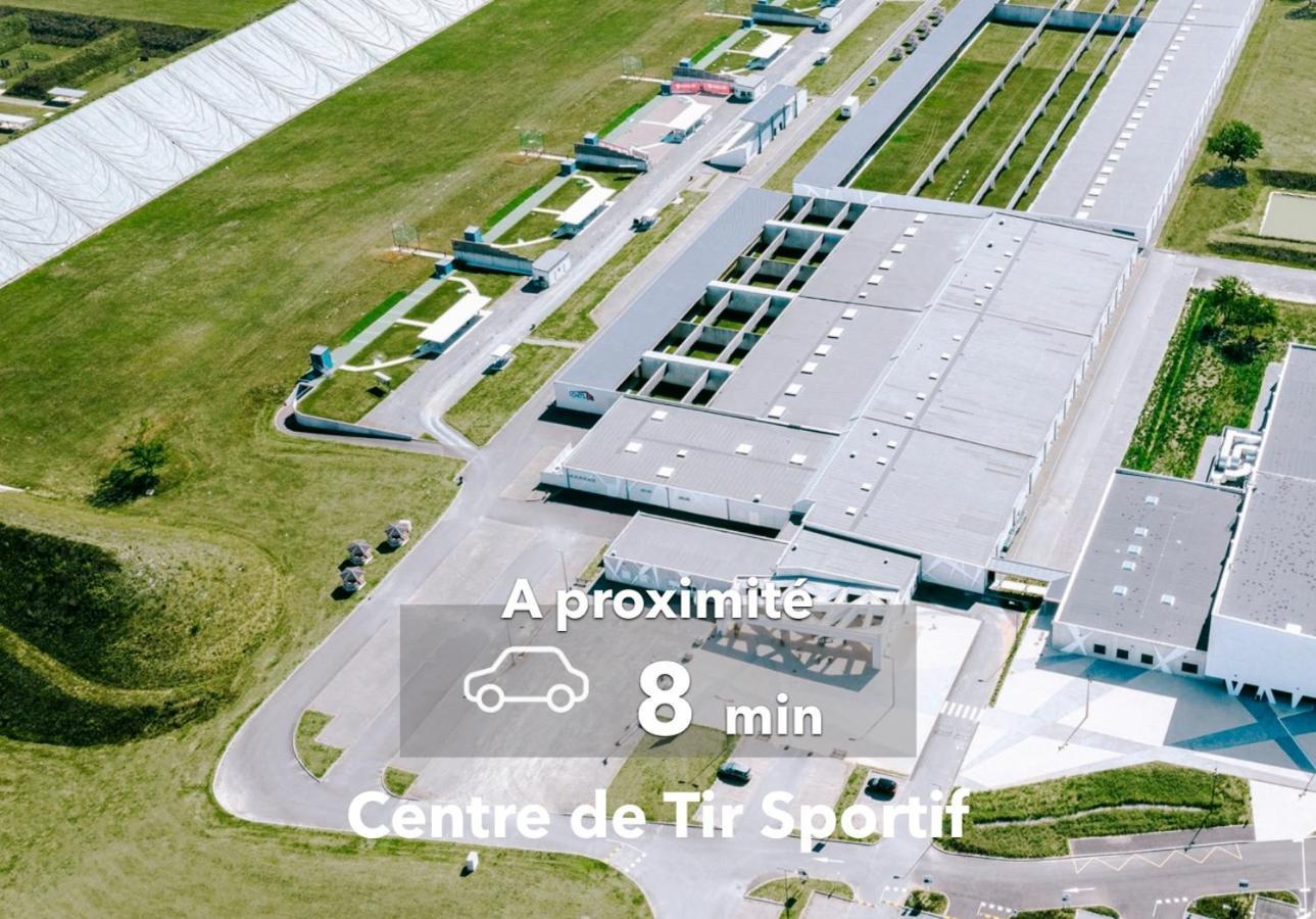 Le Haussmann ⸱ Stationnement Gratuit ⸱ Fibre Lejlighed Déols Eksteriør billede